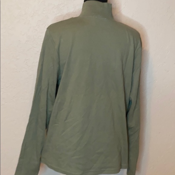 NWOT Eddie Bauer olive green turtle neck Large - Picture 3 of 4